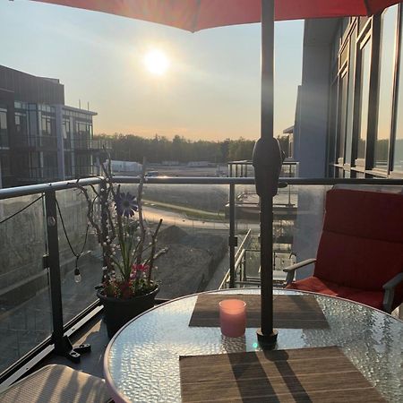 Aquarius 2 Bedroom Condo Friday Harbour Innisfil Exterior photo