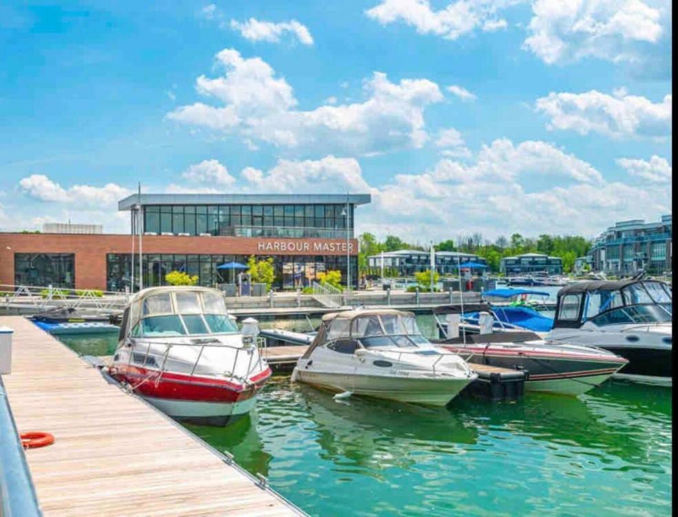 Aquarius 2 Bedroom Condo Friday Harbour Innisfil Exterior photo